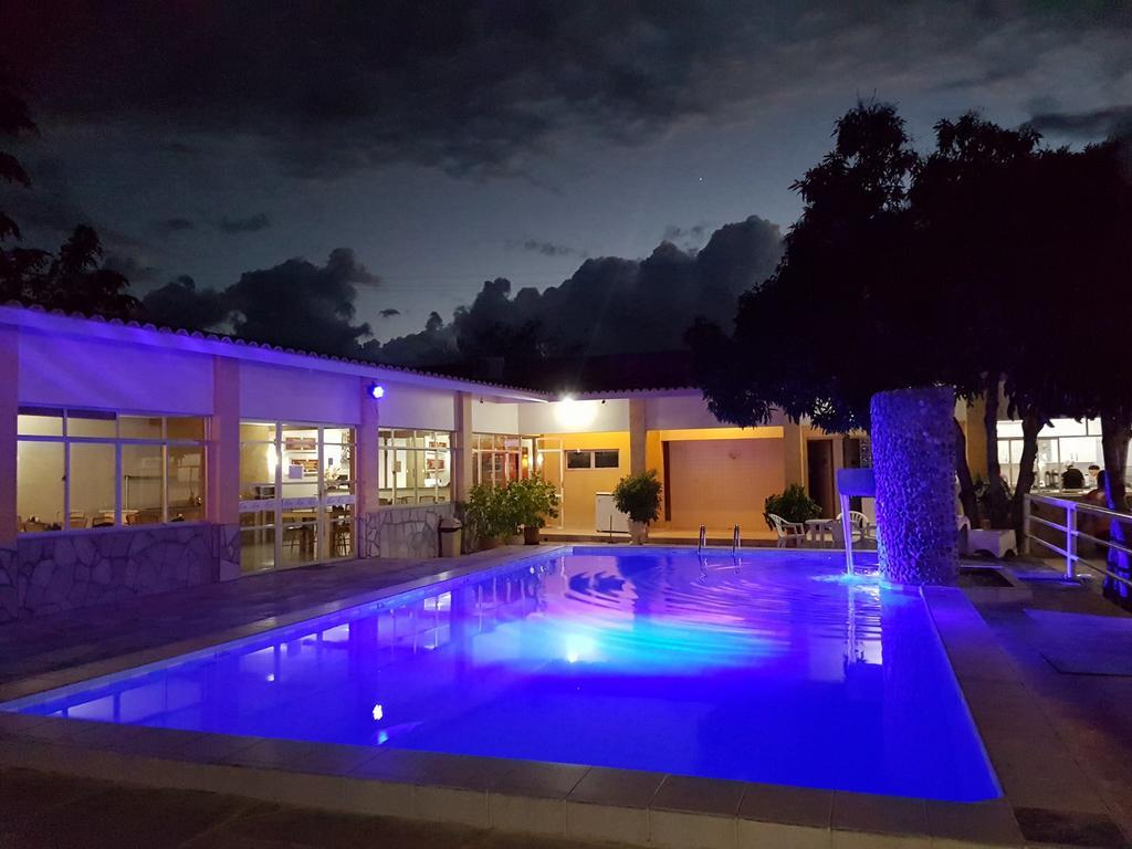 Hotel Brotas Afogados da Ingazeira Екстер'єр фото